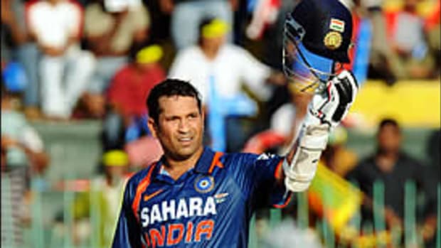 Top 10 Small Athletes: #3 Sachin Tendulkar
